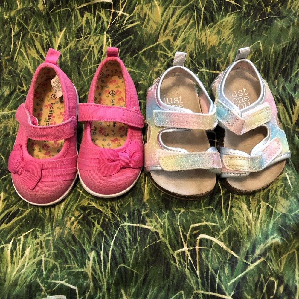Baby shoes size 4